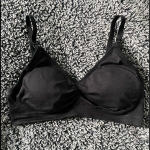2 black Nursing bras - Motherhood